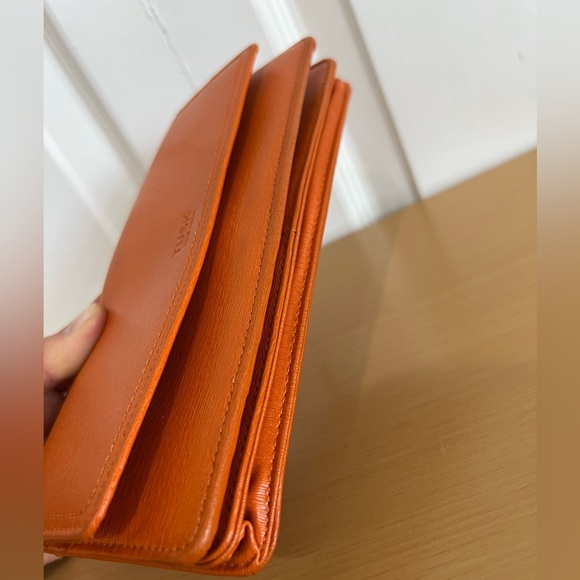 TUSK Madison Gusseted Leather Wallet Orange - Picture 3 of 10